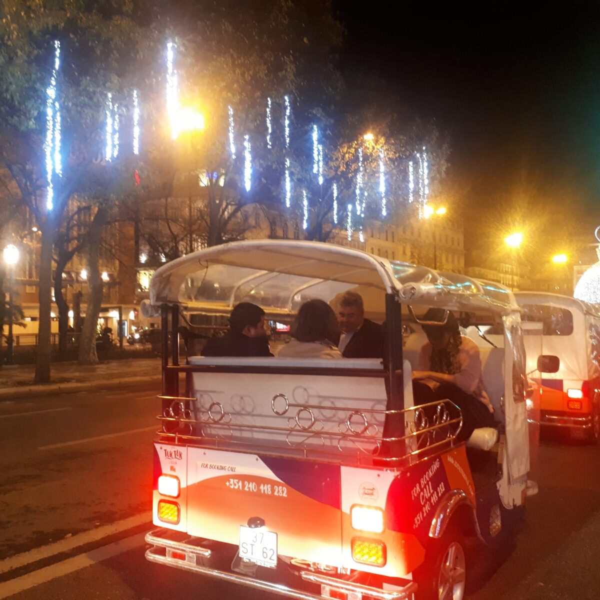 tuk tuk in restauradores square Several tuk tuk stoped in traffic in Restauradores square during Christmas