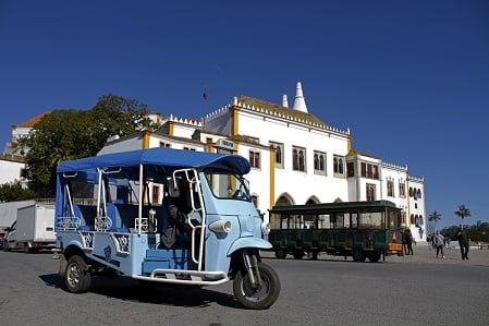 Tuk Tuk parked in front of Palacio da Vila in Sintra